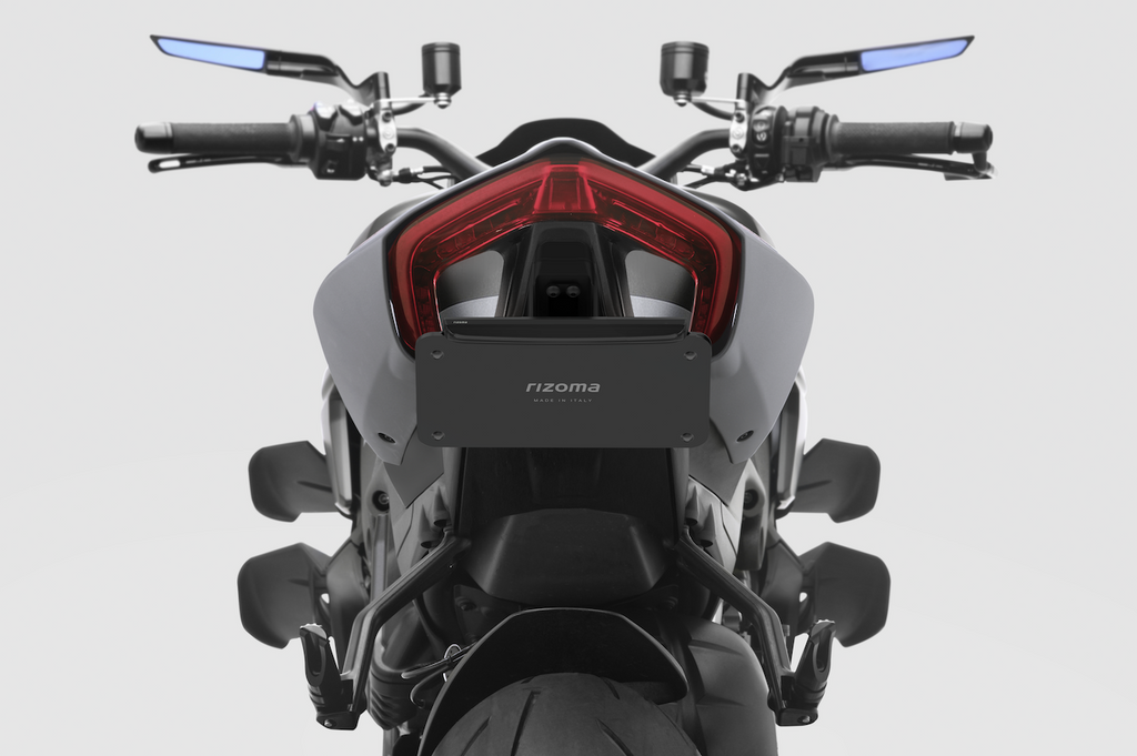 Flat Out Fender Eliminator Duc