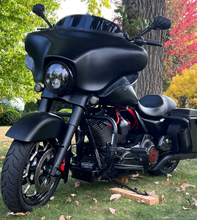 Load image into Gallery viewer, Front Mount Oil Cooler Tc Touring `09 16  Gloss Blk