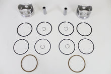 Load image into Gallery viewer, Wiseco Tracker Series Piston Set