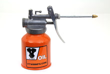 Load image into Gallery viewer, V-Twin Metal Squirt Oil Can