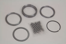Load image into Gallery viewer, Clutch Hub Bearing Kit