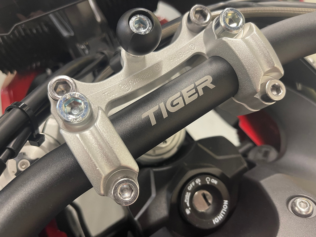 Handlebar Risers Tour W/Ram Ball Silver Tri