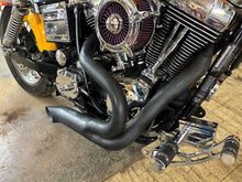 Load image into Gallery viewer, Black Wyatt Gatling 2 into 1 Exhaust Pipe Header Kit