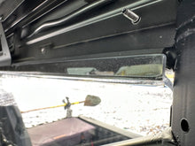 Load image into Gallery viewer, Rear Windshield Panel Pol
