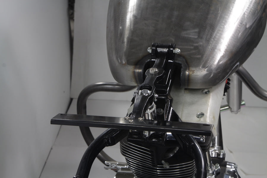 Black Seat T and Chrome Piston Kit