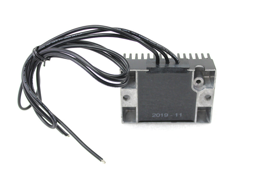 12 Volt Electronic Regulator Black