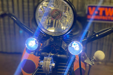 Load image into Gallery viewer, White SMD Bulb Set for 12 Volt Bullet Lamp