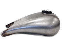 Load image into Gallery viewer, Wyatt Gatling Stretch Touring 6.6 Gallon Gas Tank