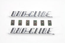 Load image into Gallery viewer, inchDuo-Glide inch Fender Emblem Set
