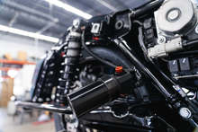 Load image into Gallery viewer, Shock Reservoir Mount Black Fltrstse `24 Stock Suspension