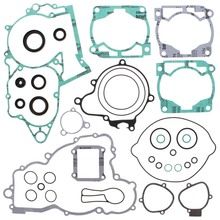 Load image into Gallery viewer, Complete Gasket Set With Oil Seals