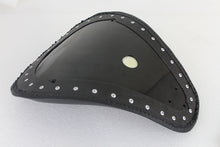 Load image into Gallery viewer, Bates Solo Spring Saddle Black
