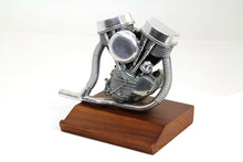 Load image into Gallery viewer, Large Panhead Motor Model