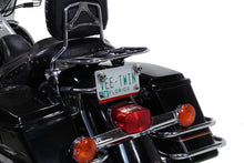 Load image into Gallery viewer, Silver Skull License Plate Bolt Set