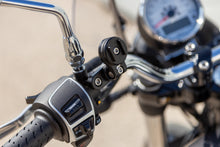 Load image into Gallery viewer, Clutch Mount Pro Black