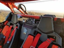 Load image into Gallery viewer, Rear Windshield W/Vent Can