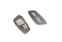 Load image into Gallery viewer, 1948-1957 Neck Hallmark Number Plate Set