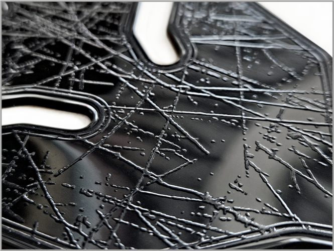 Ultra Thin Tank Pad Scratches Black