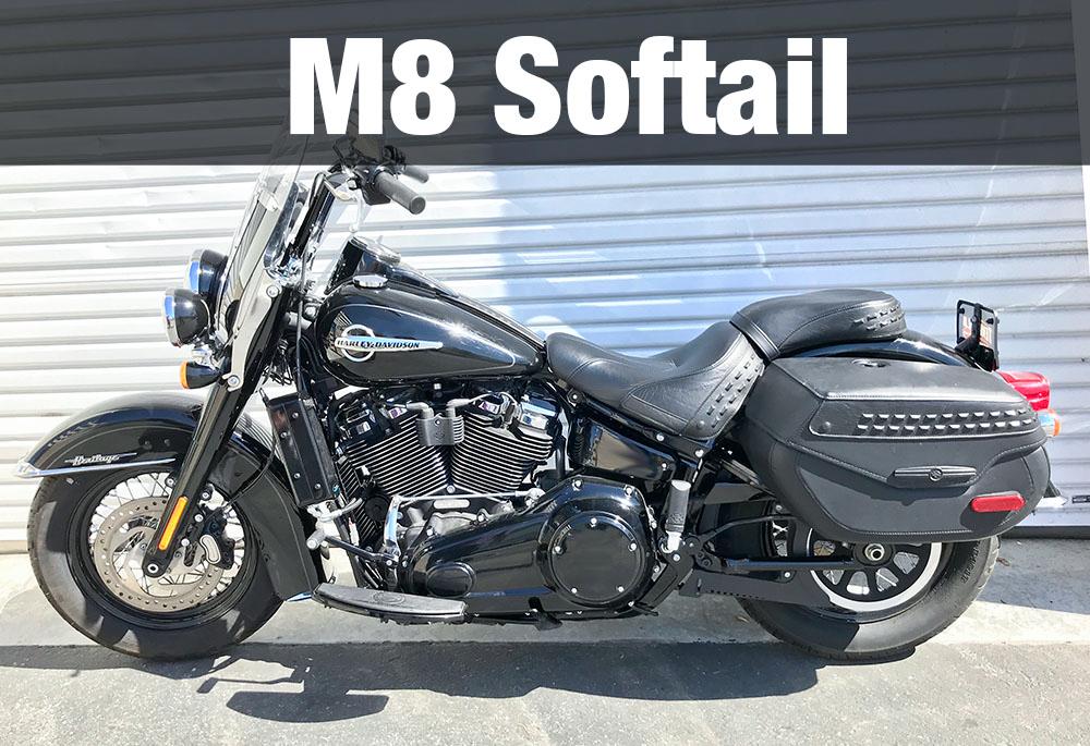 Side Mount Oil Cooler M8 Softail `17 23  Gloss Blk