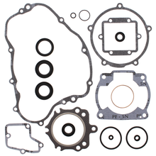 Load image into Gallery viewer, Complete Gasket Set With Oil Seals