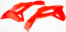 Load image into Gallery viewer, Radiator Scoops Red Hon