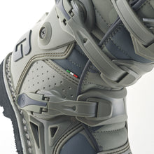 Load image into Gallery viewer, Fastback Endurance Boots Enduro Troop Sz 10