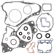Load image into Gallery viewer, Complete Gasket Set With Oil Seals