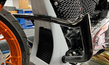 Load image into Gallery viewer, Swoop 2pc Chin Spoiler `17 22 Flt