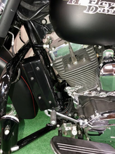 Load image into Gallery viewer, Side Mount Oil Cooler Tc Touring `09 16  Gloss Blk