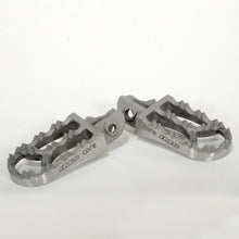 Load image into Gallery viewer, Core Enduro Footpegs Ktm/Gas/Hus