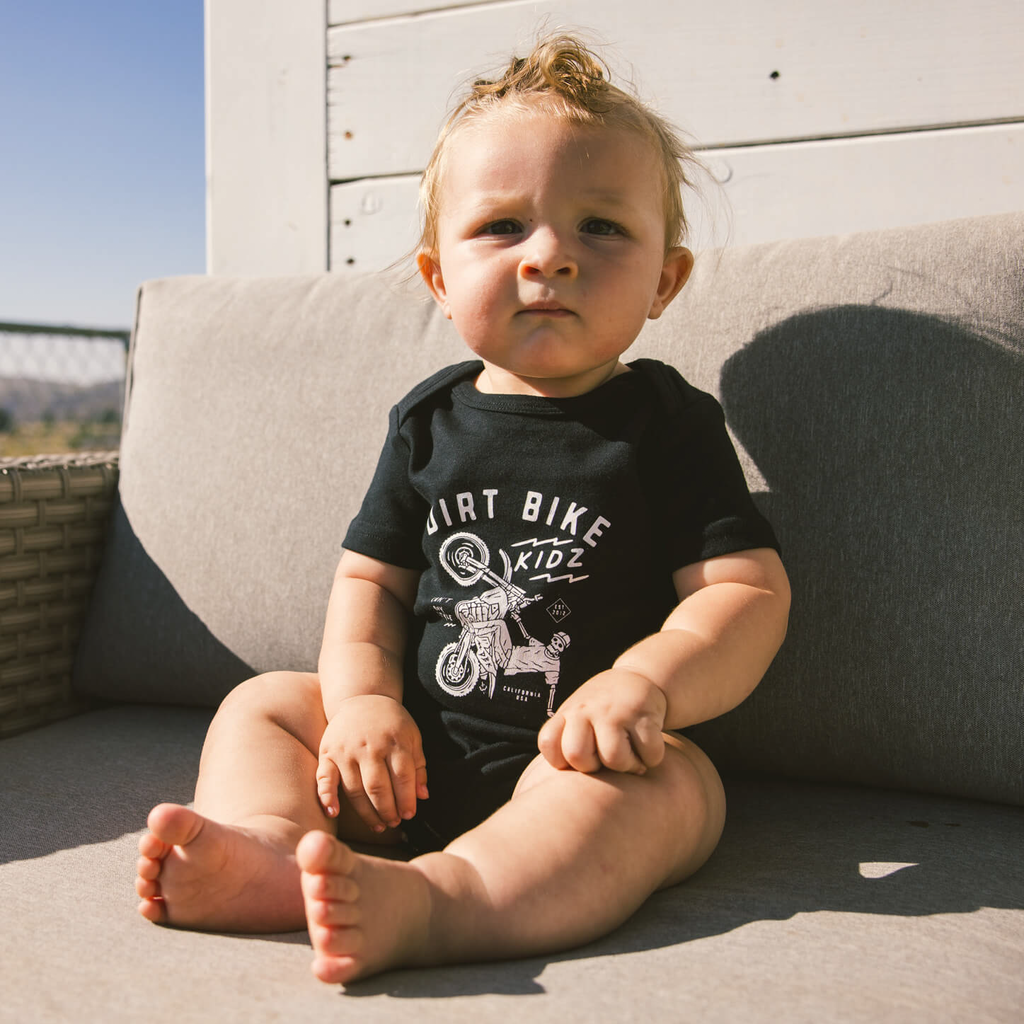 12 O'clock Onesie Black 6 Month