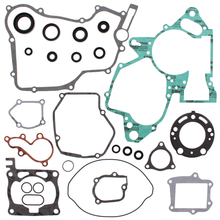 Load image into Gallery viewer, Complete Gasket Set With Oil Seals