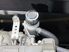 Load image into Gallery viewer, Catch Can Engine Breather Kit Yam