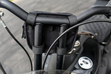 Load image into Gallery viewer, H Bar Bag Black