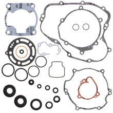 Load image into Gallery viewer, Complete Gasket Set With Oil Seals