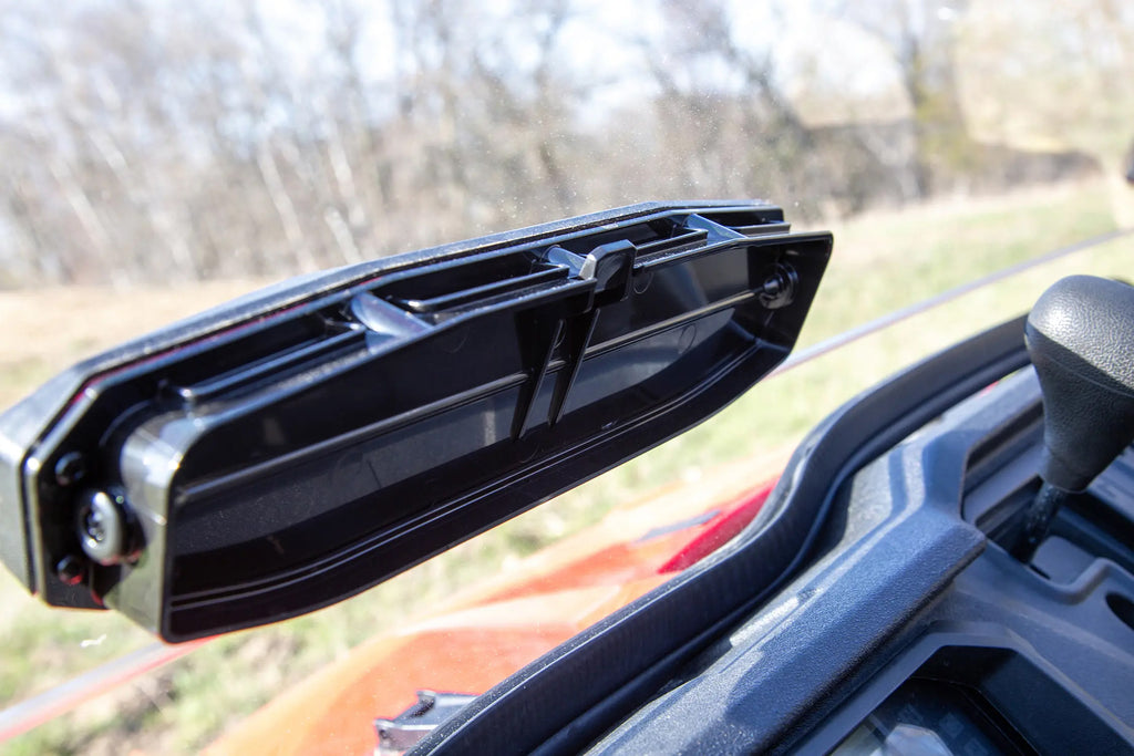 Poly Front Windshield Full Fixed Vented Hon
