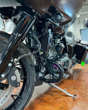 Load image into Gallery viewer, Oil Cooler M8 Touring `17 23 (Chopped Guard)