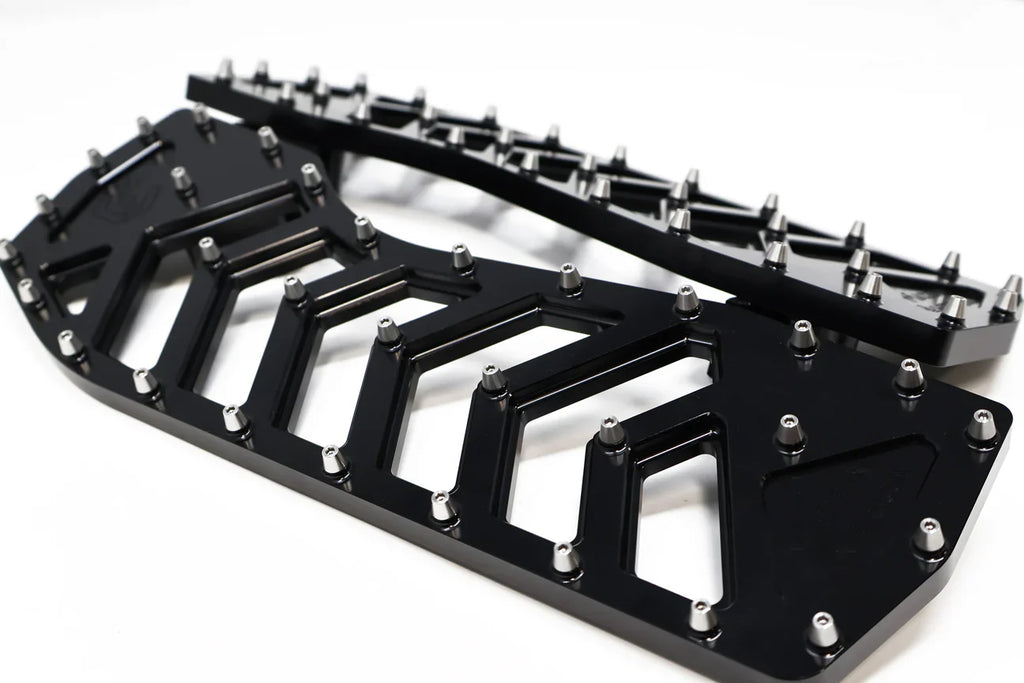 CT SPIKED ARROW FLOORBOARDS HARLEY DAVIDSON MODELS 86-24 - The Speed Shop Canada
