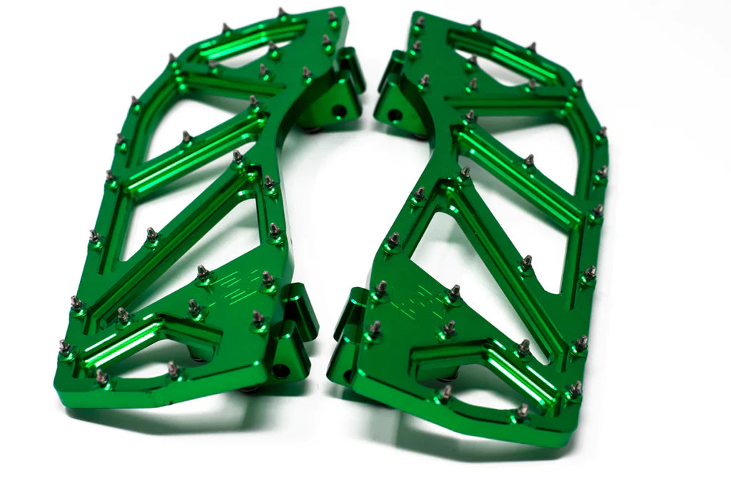 CT MX STYLE FLOORBOARDS HARLEY DAVIDSON BAGGERS AND SOFTAILS 84-24 - The Speed Shop Canada