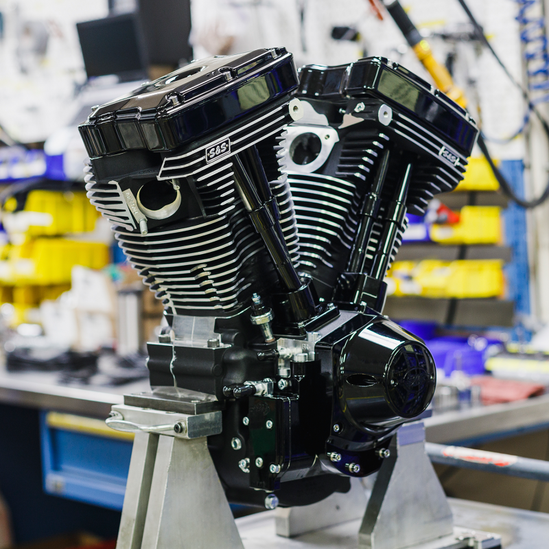 S&S CYCLE V111 EVOLUTION CRATE ENGINE HARLEY DAVIDSON 84-99 - The Speed Shop Canada
