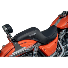 Load image into Gallery viewer, SADDLEMEN SLYFOX DRIFTER SEAT HARLEY DAVIDSON FXR - The Speed Shop Canada