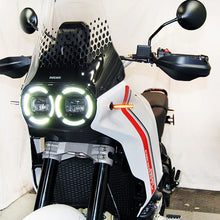 Load image into Gallery viewer, Front Led Turn Signals Duc