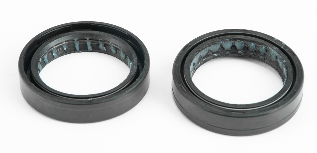 Pr/Fork Seals