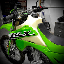 Load image into Gallery viewer, Fuel Tank Natural 3.8 Kaw Klx300