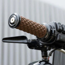 Load image into Gallery viewer, BILTWELL ALUMICORE GRIPS REPLACEMENT SLEEVES - The Speed Shop Canada