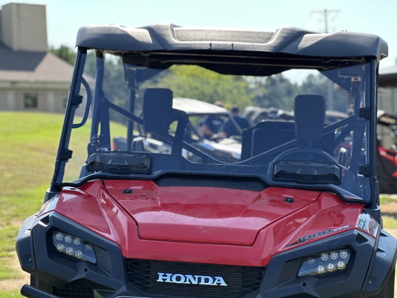 Versa Vent Windshield Hon Pioneer 1000