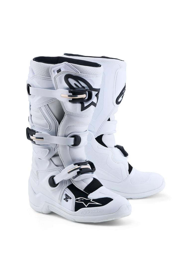 Tech 7s Boots White 4