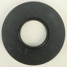 Load image into Gallery viewer, Oil Seal S/M 32x72x8