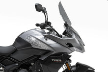 Load image into Gallery viewer, Windscreen Touring Smoke Tri