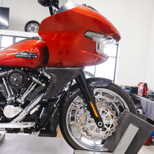 Load image into Gallery viewer, Carbon Fiber Fairing Lowers Cvo Road Glide 23 25